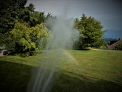 Wenn die Sehnsucht nach einem Regenbogen sehr gross ist, findet immer eine Lösung. (Bild: Margrith Röthlin-Imhof (Meggen, 2. Juli 2018))