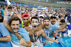 Am Ende zelebrieren aber die Fans von Uruguay den Sieg ihres Teams im Achtelfinal gegen Portugal. (Bild: AP Photo/Andre Penner, Sotchi, 30. Juni 2018)