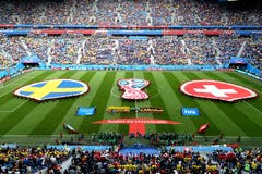 Blick ins Stadion von St. Petersburg (Bild: Zurab Kurtsikidze / EPA)