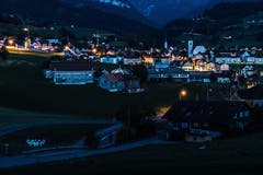 Nesslau am Abend (Bild: Renato Marciariello)