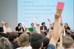 Neuwahl des Südpol-Vorstandes anlässlich der Mitgliederversammlung im Südpol in Kriens. (Bild: Pius Amrein (Luzern, 5. Juli 2018))