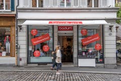 Um die Ecke liegt der Weinmarkt 7. «Bodum» verlässt das zweistöckige Lokal. Wer es danach anmietet, ist offen. Die Hauseigentümerin sagt, es werde ein Nutzungskonzept erarbeitet.
