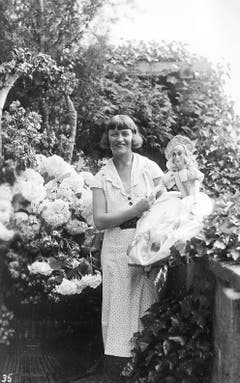 Nelly Grange: Rosenkönigin von 1932