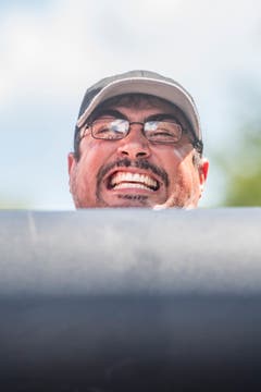 Sportler bei der Kategorie «Log Lifting» am Strongman. (Bild: Benjamin Manser)