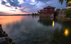 Abendstimmung am Zugersee. (Bild: Daniel Heggli (Zug, 6. Juli 2018))