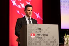 Der Obwaldner Bildungs- und Kulturdirektor Christian Schäli bei seiner Festansprache.(Bild: Roger Zbinden, (Sarnen, 7. Juli 2018))