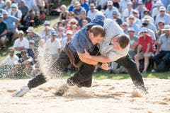 Joel Wicki, links, im Schlussgang gegen Armon Orlik. (Bild: Urs Flüeler/Keystone (Rigi, 8. Juli 2008))