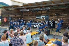 Die Musig Gähwil war auf der eigens erstellten Festbühne Teil des Unterhaltungsprogramms und führte dazu ein eigenes Festzelt.