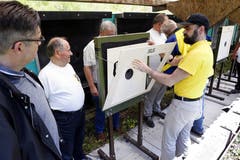 Auch der Scheibenstand fasziniert. (Bild: Werner Schelbert (Unterägeri, 7. Juli 2018))