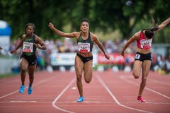 Kambundji holte sich den Sieg über die 100 m in 11,12 Sekunden vor der Südafrikanerin Carina Horn (11,13) und Jenna Prandini (11,14) aus den USA. (Bild: Roger Grütter (Luzern, 9. Juli 2018))
