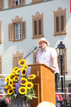 Festredner Markus Stadelmann strich die Gemeinsamkeiten zwischen Altdorf und Glarus hervor. (Bild: Carmen Epp (Altdorf, 1. August 2018))
