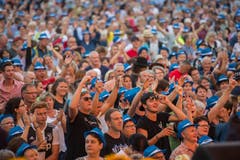 Dem Publikum scheint ihre Performance zu gefallen. (Bild: Dominik Wunderli)