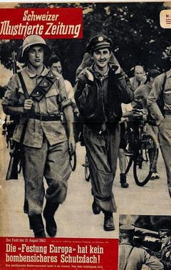 Die Notlandung des ersten US-Langstreckenbombers in der neutralen Schweiz war 1943 ein nationales Medienthema, das es sogar auf die Titelseite der «Schweizer Illustrierten Zeitung» (der heutigen «Schweizer Illustrierten») schaffte. (Bild: Sammlung Reto Voneschen)