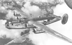 Die B-24M Liberator «Bolivar Junior» war im Pazifik gegen die japanischen Streitkräfte im Einsatz. Hier wurde der Flugzeugtyp aufgrund seiner grossen Reichweite geschätzt. Die im Vergleich zur B-17 Flying Fortress schwierigeren Flugeigenschaften, die geringere Maximalflughöhe und die geringere Widerstandsfähigkeit gegen Schäden spielten angesichts der weniger starken japanischen Flugabwehr weniger eine Rolle. (Bild: US Air Force)