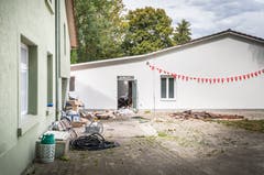 Von aussen lässt sich nur erahnen, was einen innen erwartet. (Bild: Andrea Stalder)