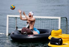 Goalie mit Schützenhilfe. (Bild: Stefan Kaiser (Zug, 11. August 2018))