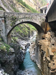 Wanderung durch die Gondoschlucht im Simplongebiet. (Bild: Helene Gosswiler (Gondoschlucht, 14. August 2018))