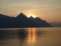 Morgenstimmung auf dem Vierwaldstättersee (Buochserbucht Richtung Osten). (Bild: Fritz Dängeli (Buochs, 10. August 2018))