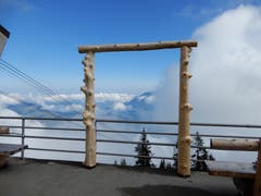 Über den Wolken lässt es sich gut «walken»! (Bild: Margrith Imhof-Röthlin (Klewenalp, 15. August 2018))