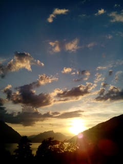 Abendstimmung bei der Ruine Weissenau am Thunersee. (Bruno Ringgenberg (Unterseen, 16. August 2018))