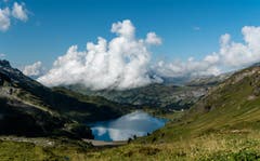 Toller Blick vom Jochpass auf den Engstlen- und den Melchsee auf der Frutt im Hintergrund. (Bild: Stefan Kunz (Melchsee-Frutt, 19. August 2018))
