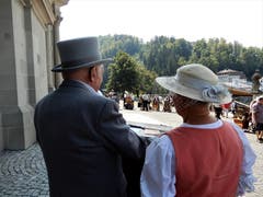 Zufällig wurden wir Zeugen von diesem wunderschönen "Drehorgel-Treffen", das offenbar nur alle zwei Jahre stattfindet. Aufgenommen auf dem Klosterplatz Einsiedeln. (Bild: Margrith Imhof-Röthlin (Einsiedeln, 19. August 2018))