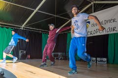 Die Breakdancer von No Half Stepping geben alles.