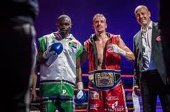Boxing Night der World Boxing World Boxing Federation in der Bodensee-Arena Kreuzlingen. Meisterschaftskampf von Zino Meuli aus Horn gegen Tsiko Mulovhedzi aus Südafrika. Zino Meuli gewinnt gegen den Favoriten. (Bild: Andrea Stalder)