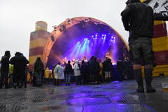 Das viele Nass passte zum Seefahrer-Motto des 15. Clanx-Festivals. (Bild: hrt)