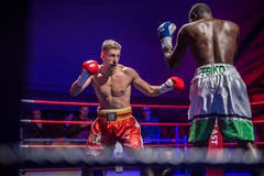 Boxing Night der World Boxing World Boxing Federation in der Bodensee-Arena Kreuzlingen. Meisterschaftskampf von Zino Meuli aus Horn gegen Tsiko Mulovhedzi aus Südafrika. Zino Meuli gewinnt gegen den Favoriten. (Bild: Andrea Stalder)