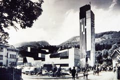 Pfarrer Oswald wirkte auch in der 1965 eingeweihten neuen Kirche.