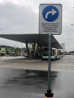 Dieses Schild wird regelmässig missachtet. (Bild: Jessica Nigg)
