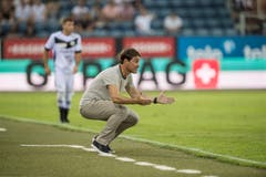 FCL-Trainer René Weiler mit Anweisungen vom Spielfeldrand. (Bild: Pius Amrein (Luzern, 4. August 2018))
