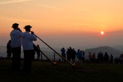 Königliche Morgenstunden mit Sonnenaufgang auf Rigi Kulm. (Bild: Xaver Husmann)