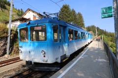 Mit den Rigi Bahnen gehts nach einem frühmorgendlichen Marsch wieder runter ins Tal. (Bild: Xaver Husmann)