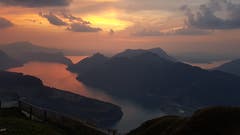 Sonnenuntergang auf Fronalpstock ob Stoos (Bild: Rita Bieri)