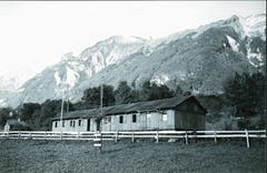 Die durchschnittlich 30 Teilnehmer des Arbeitslagers Lienz-Sennwald im Jahr 1938 waren in einer Militärbaracke untergebracht. (Bild: Staatsarchiv St. Gallen)
