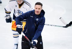 Neu im Staff dabei ist der langjährige EVZ-Spieler Josh Holden. (Bild: Stefan Kaiser (Zug, 07. August 2018))