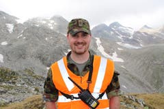 Denis Aschwanden aus Altdorf ist Gruppenführer. Trotz harter Arbeit habe ich viel Spass. (Bild: Philipp Zurfluh, Realp, 9. August 2018)