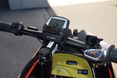 Wie bei einem E-Bike kann es den Fahrenden mit einem Akku unterstützen. (Bild: Nicola Ryser)