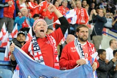 Schweizer Fans im King Power Stadion in Leicester, England. (Bild: AP Photo/ Rui Vieira)