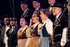 Der Jodlerklub Heimelig Baar trug seine Stücke auf dem Burgbachplatz vor. (Bild: Roger Zbinden (Zug, 15. September 2018))