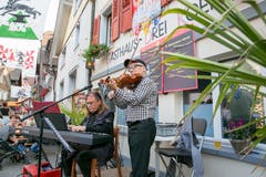 Rigassi & Gräni spielten vor der Melacherä auf. (Bild: André A. Niederberger (Stans, 15. September 2018))