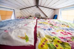 Das «Schlafzimmer» im Tiny House von Cornelia und Sandro.