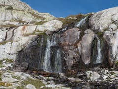 Auf dem Wanderweg zur Fellilücke kommt man an verschiedenen Wasserfällen vorbei. (Bild: Theres Nussbaumer (Oberalp, 20. September 2018))