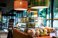 In einem Shop vor Ort können Produkte des Tropenhauses Wolhusen gekauft werden. (Bild: Nadia Schärli, 27. September 2018)