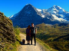 Chinesische Touristen auf Wanderweg in der Jungfrauregion. (Bild: Josef Müller (Kleine Scheidegg, 27. September 2018))