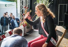 Die neue Apfelkönigin heisst Melanie Maurer und kommt aus Sulgen. Bild: Andrea Stalder