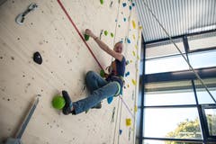 Die Wand wurde von der 13-jährigen Kantischülerin Lotta Waldleben sogleich in Beschlag genommen und getestet. (Bild: Dominik Wunderli, 28. September 2018)