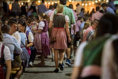 Konstanz (D) - Stimmung und viel Bier am Oktoberfest in Konstanz.